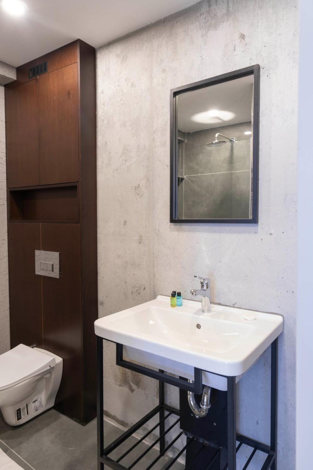 Arach Hotel Harbiye Istanbul Bagian luar foto