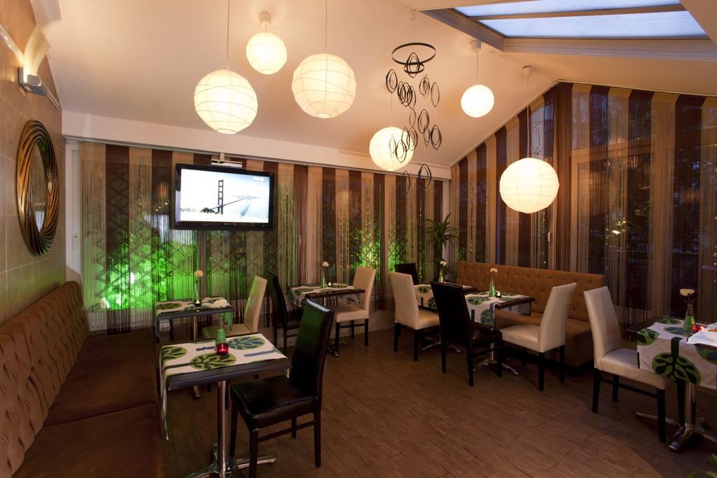 Arach Hotel Harbiye Istanbul Bagian luar foto